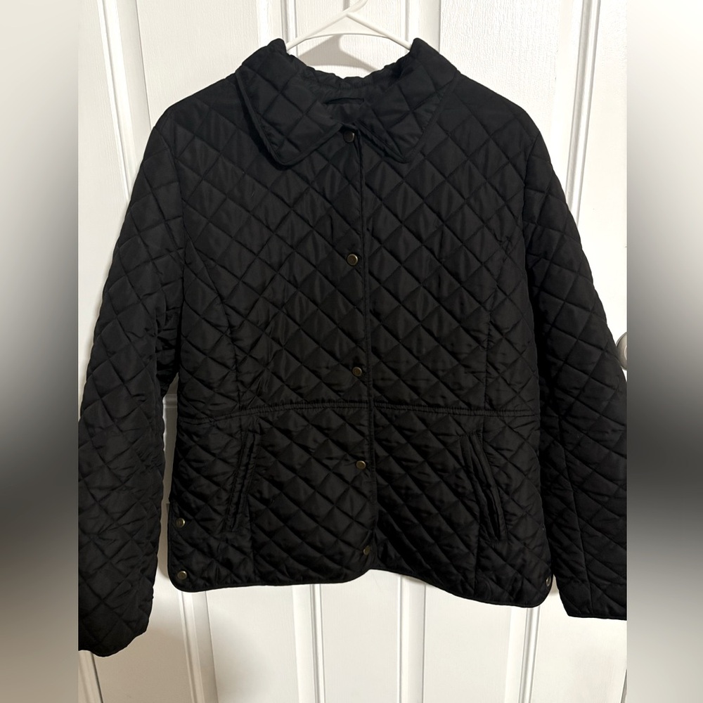 Ralph Lauren women’s puffer jacket 
Size large
In excellent condition